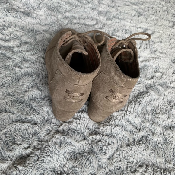 WEDGES ✨✨ PRICE DROP! - Picture 2 of 4